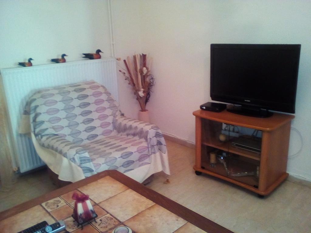 Galini Apartment Митикас Екстериор снимка